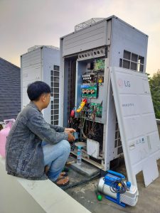 Service AC Split Duck